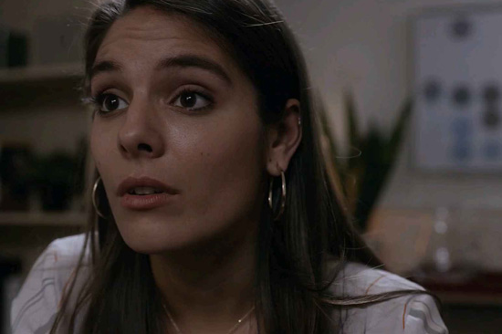 Küvetteki Kız izle