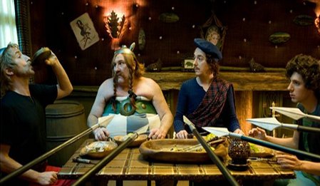 Asteriks ve Oburiks Gizli Görevde - Asterix et Obelix: On Her Majesty's Secret Service izle
